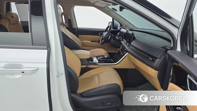 Kia Carnival 4th generation 2023 Белый из Кореи, фото 2