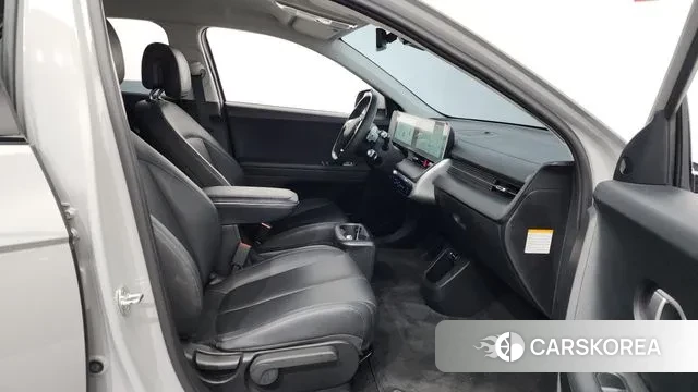 Hyundai Ionic 5 2021 Серебристо-серый из Кореи, фото 2