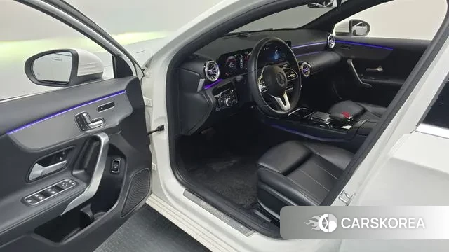 Mercedes-Benz A-Class W177 2021 Белый из Кореи, фото 2