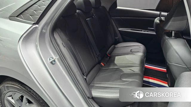 Hyundai The New Avante (CN7) 2025 Серебристо-серый из Кореи, фото 2