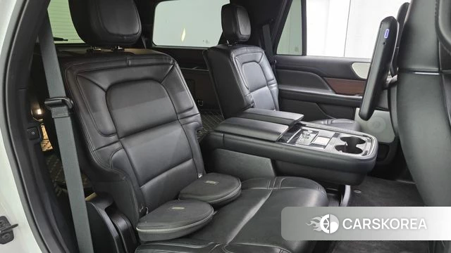 Lincoln Navigator 4th generation 2021 Белый из Кореи, фото 2