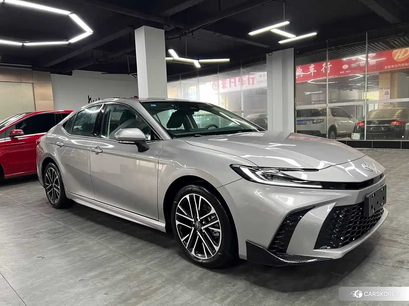 Toyota Camry 2026 Silver/gray из Китая, фото 2