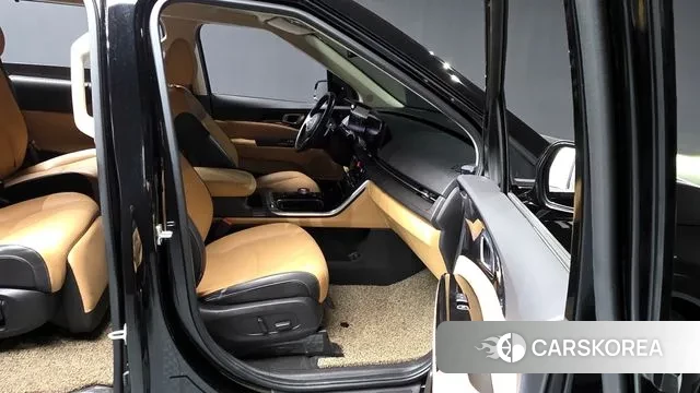 Kia Carnival 4th generation 2022 Черный из Кореи, фото 2