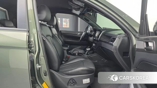 Ssangyong The New Rexton Sport 2022 Темно-зеленый из Кореи, фото 2