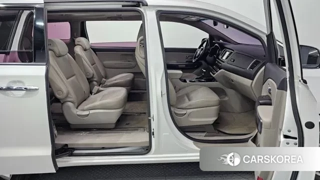 Kia The New Carnival 2018 Белый из Кореи, фото 2