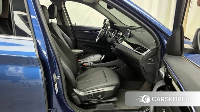 BMW X1 (F48) 2022 Синий из Кореи, фото 2