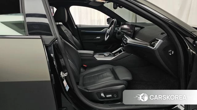 BMW i4 2023 Серый из Кореи, фото 2