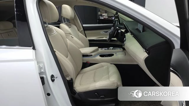 Genesis GV70 2021 Белый из Кореи, фото 2
