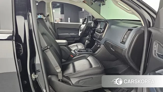 Chevrolet (GM Daewoo) Real New Colorado 2021 Черный из Кореи, фото 2