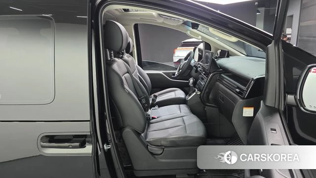 Hyundai The New Staria 2026 Черный из Кореи, фото 2