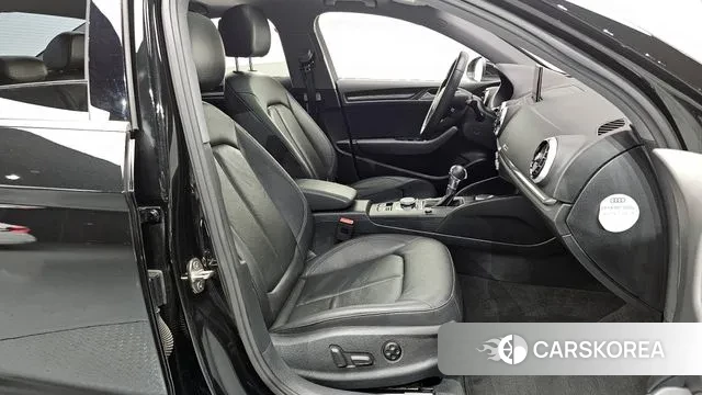 Audi New A3 2018 Черный из Кореи, фото 2