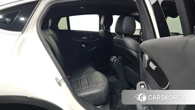 Mercedes-Benz GLC-Class X253 2019 Белый из Кореи, фото 2