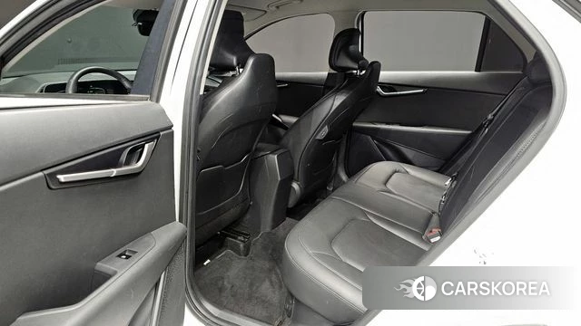 Kia Di Ol Nu Niro 2022 Белый из Кореи, фото 2