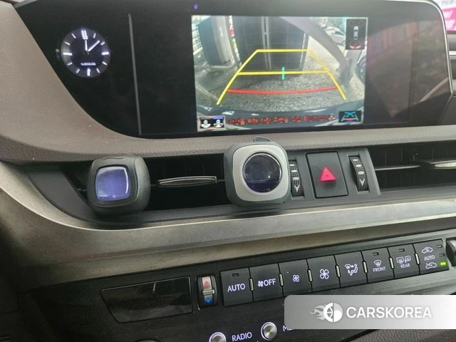 Lexus ES300h 7th generation 2021 Черный из Кореи, фото 2