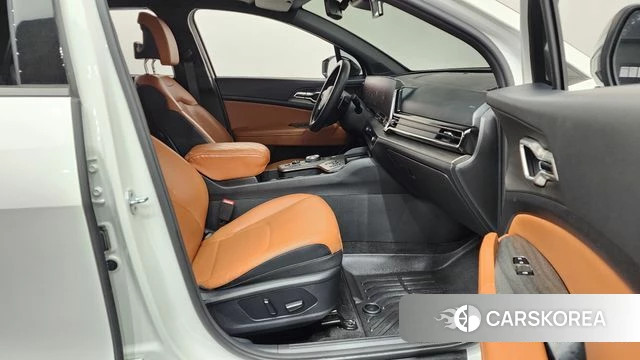 Kia Sportage 5th Generation Hybrid 2021 Белый из Кореи, фото 2