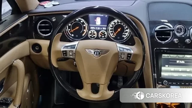 Bentley Flying Spur 2nd Generation 2018 Черный из Кореи, фото 2