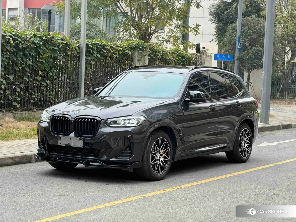 BMW X3 2021 Черный из Китая, фото 2