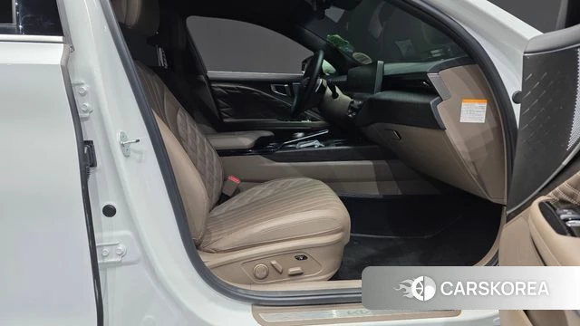 Kia K8 Hybrid 2023 Белый из Кореи, фото 2