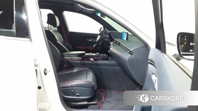 Genesis GV70 2021 Белый из Кореи, фото 2