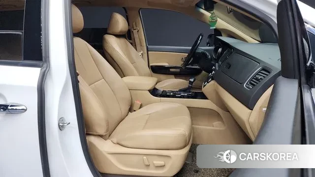 Kia The New Carnival 2018 Белый из Кореи, фото 2