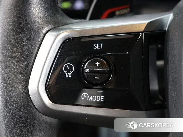 BMW 5 Series (G60) 2023 Серый из Кореи, фото 2