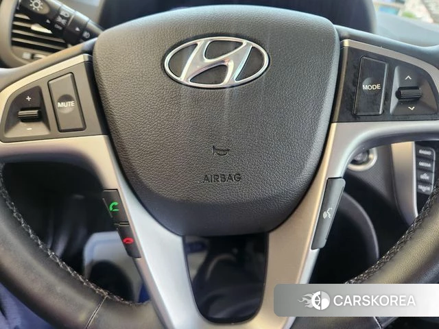 Hyundai Accent (New type) 2018 Серебряный из Кореи, фото 2