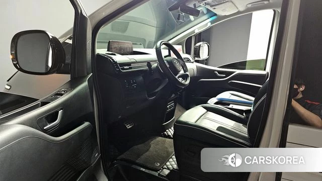 Hyundai Staria 2021 Белый из Кореи, фото 2