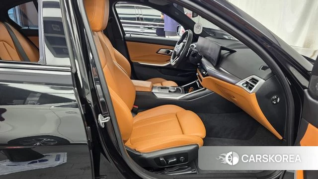 BMW 3 Series (G20) 2025 Черный из Кореи, фото 2