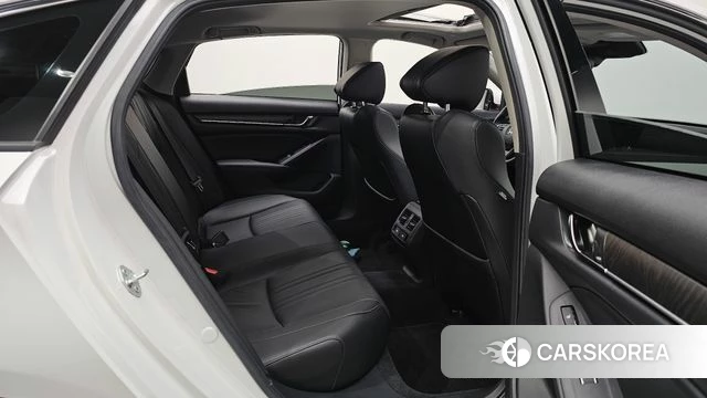 Honda Accord 10th Generation 2022 Белый из Кореи, фото 2