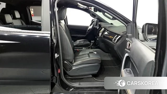 Ford Ranger 3rd Generation 2021 Черный из Кореи, фото 2