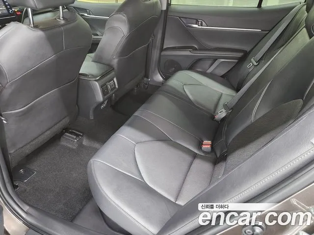 Toyota Camry (XV70) id 2714493 из Кореи 2