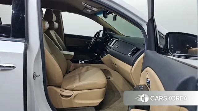 Kia All New Carnival 2018 Белый из Кореи, фото 2