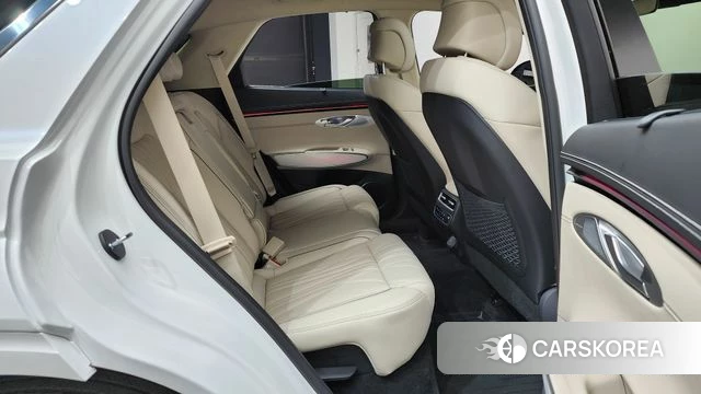 Genesis GV70 2025 Белый из Кореи, фото 2