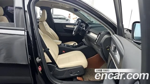 Volvo XC40 2018 Черный из Кореи, фото 2