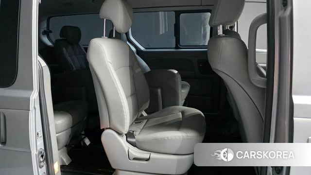 Hyundai The New Grand Starex 2019 Серебряный из Кореи, фото 2