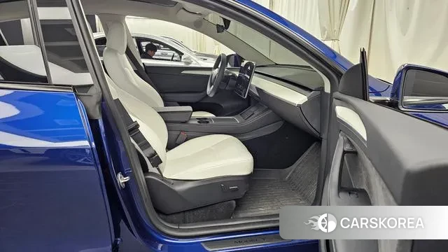 Tesla Model Y 2023 Синий из Кореи, фото 2