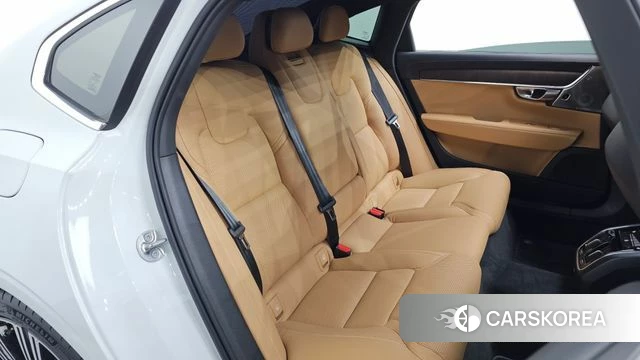 Volvo S90 2023 Белый из Кореи, фото 2