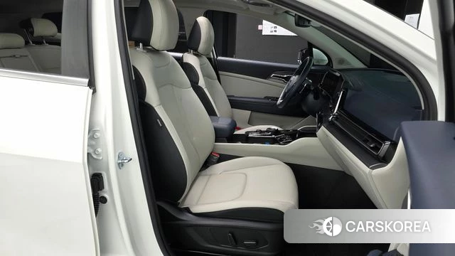 Kia Sportage 5th Generation 2022 Белый из Кореи, фото 2