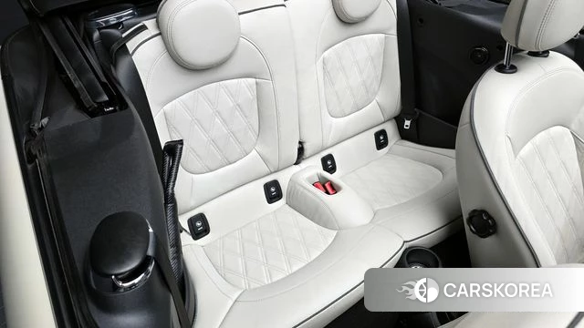 Mini Cooper S Convertible 2022 Жемчужный цвет из Кореи, фото 2