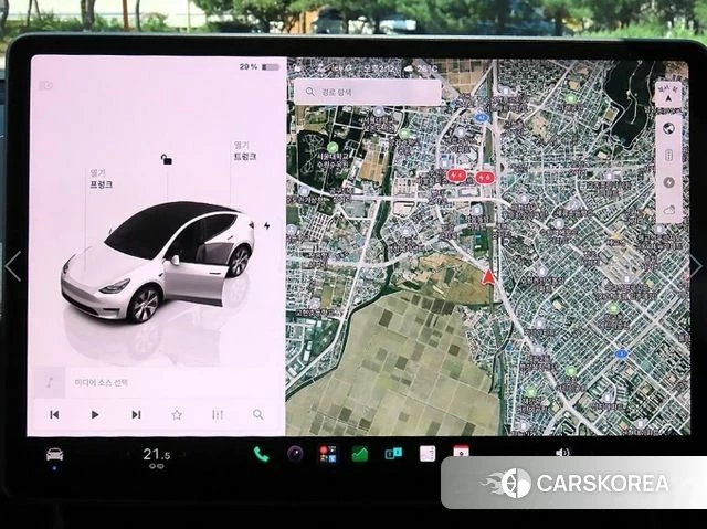 Tesla Model Y 2023 Белый из Кореи, фото 2