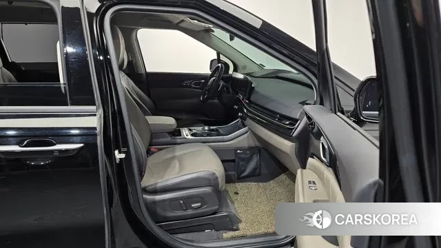 Kia The New Carnival 4th Generation 2024 Черный из Кореи, фото 2