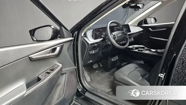 Kia EV6 2021 Серый из Кореи, фото 2