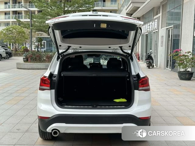 BMW X1 2021 Белый из Китая, фото 2