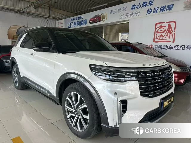 Ford Explorer 2023 Белый из Китая, фото 2