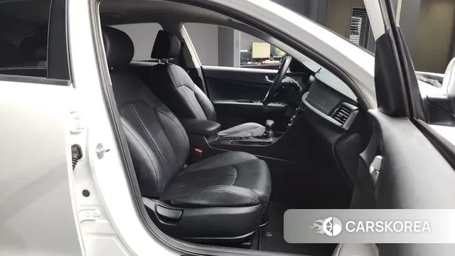 Kia The New K5 2nd generation 2019 Белый из Кореи, фото 2