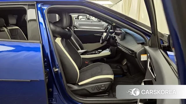 Kia EV6 2023 Синий из Кореи, фото 2