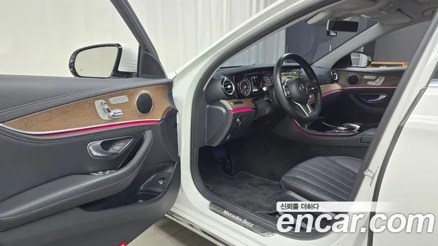 Mercedes-Benz E-Class W213 2020 Белый из Кореи, фото 2