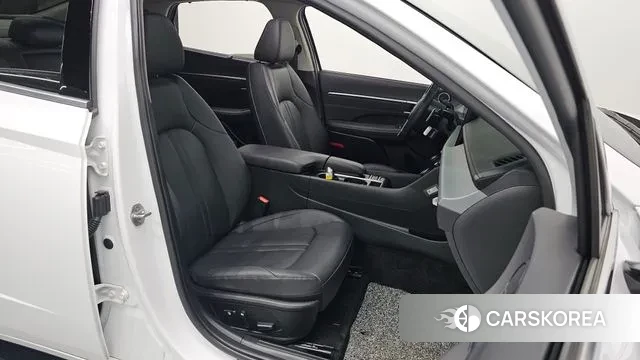 Hyundai Sonata D Edge (DN8) 2023 Белый из Кореи, фото 2