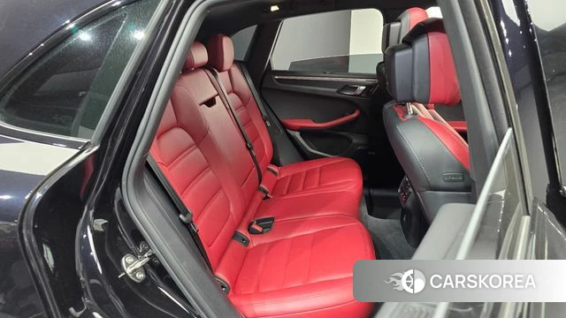 Porsche Macan 2023 Черный из Кореи, фото 2