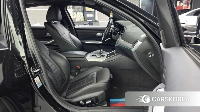 BMW 3 Series (G20) 2021 Черный из Кореи, фото 2